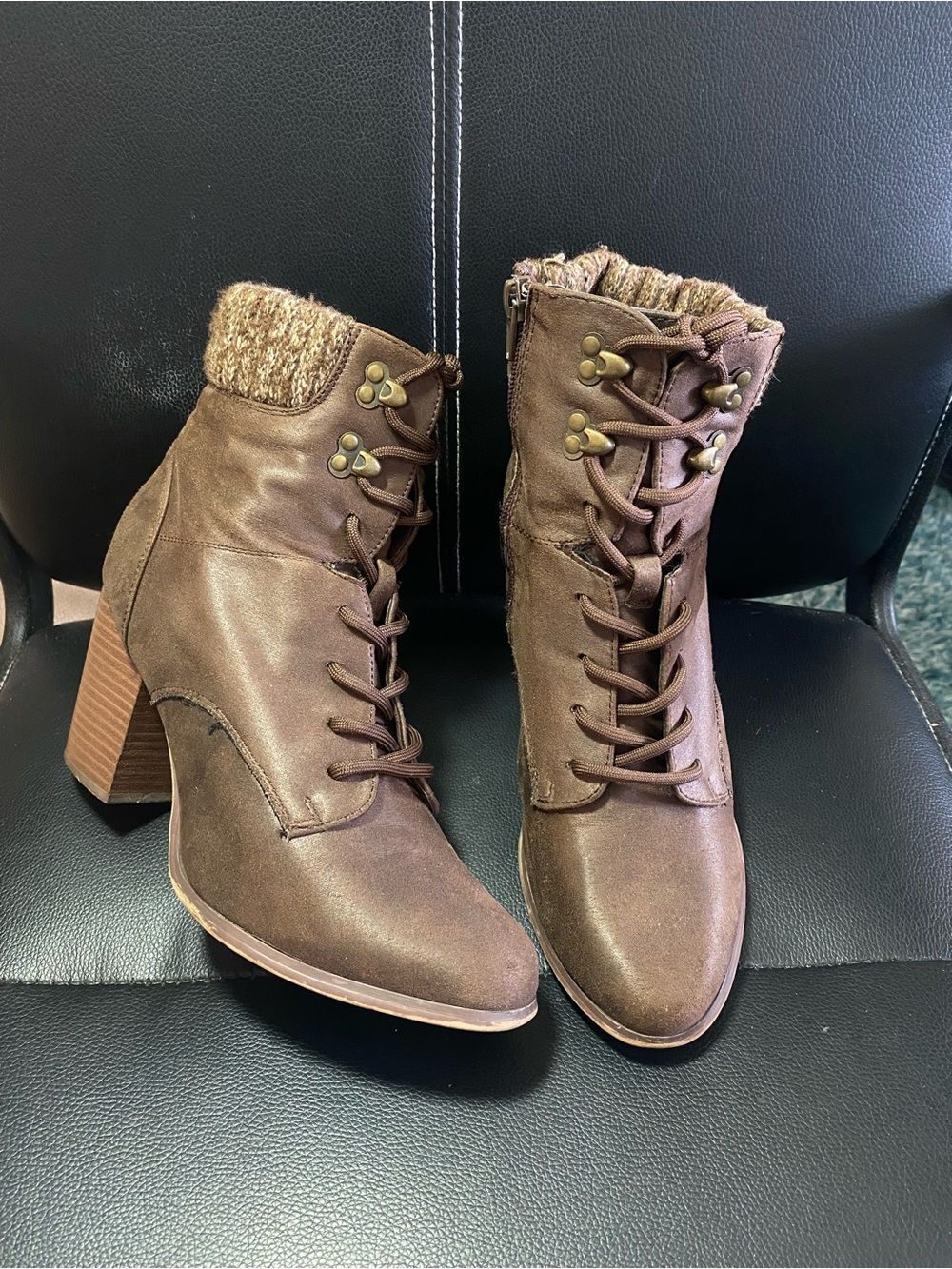 XOXO Women’s Magalin Brown Lace-Up Block Heel Ankle Boots Size 8.5